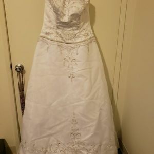 Wedding dress